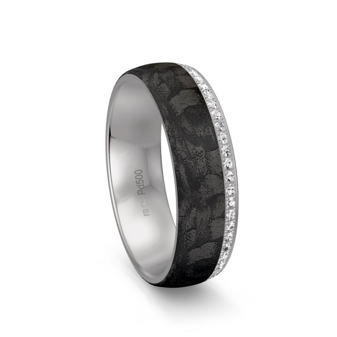 Ehering aus Palladium 500 und Carbon mit Diamantenband