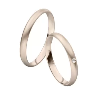 Schmale Herbstgold Eheringe mit sandmatter Oberfläche mit Diamanten