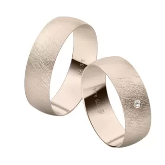 Herbstgold Eheringe in eismattiertem Design mit Diamanten