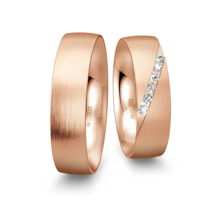 Rotgold Eheringe mit 6 Diamanten je 0,025 Karat in 6 mm Breite