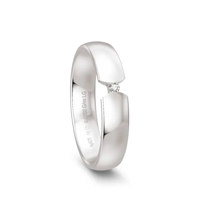 Ehering aus Silber 925 mit Labor Diamant in Spannfassung