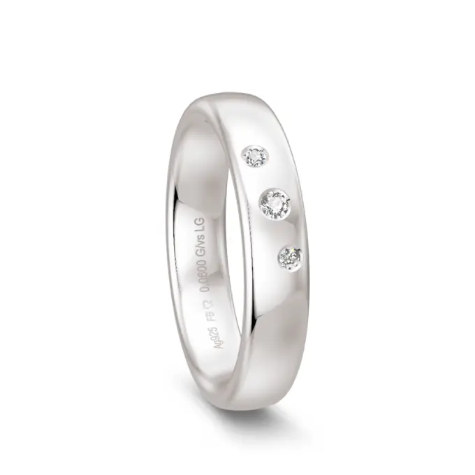 925er Silber Ehering mit 3 diagonal platzierten Labor Diamanten