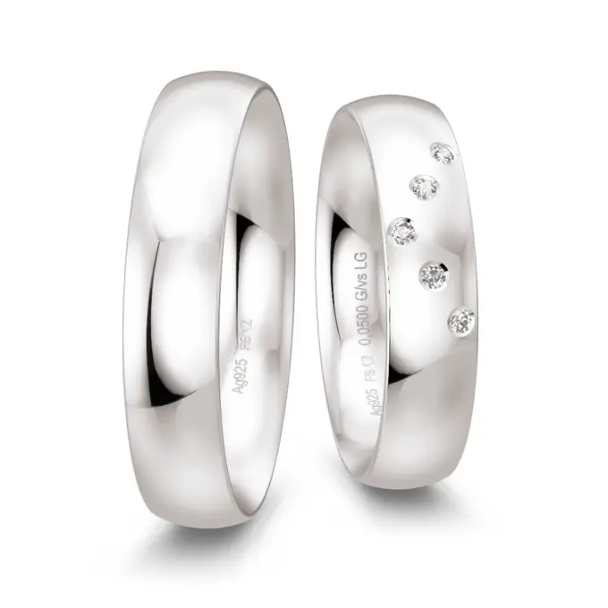Eheringe aus glänzendem Silber 925 mit 5 Labor Diamanten