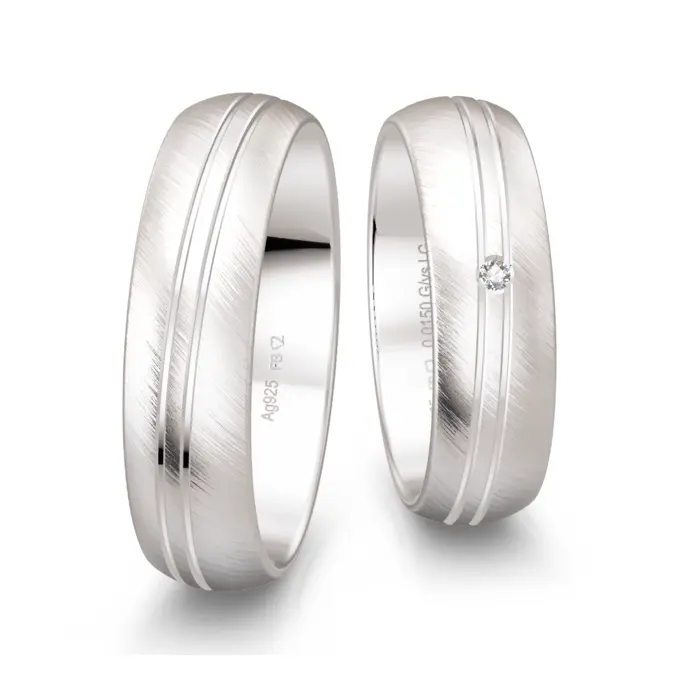 Quermatte Trauringe aus Silber 925 mit Labor Diamanten