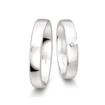 Schmale Trauringe aus Silber 925 mit Labor Diamanten in Spannfassung und Polierung