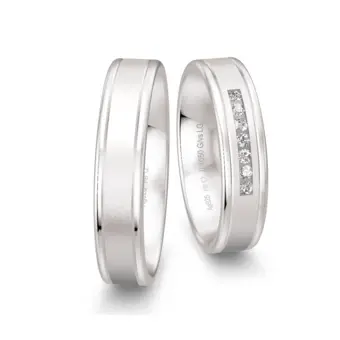 Sandmatte Trauringe aus Silber 925 mit Labor Diamanten in Kanalfassung