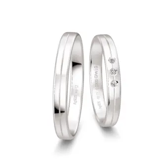 Schmale Trauringe aus Silber 925 mit Labor Diamanten und Mittelrille