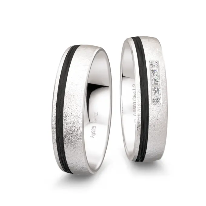 Silber 925er Trauringe mit 5 Labor Diamanten und Eismattierung