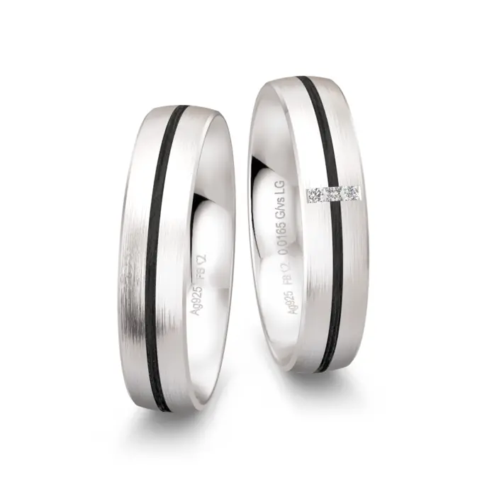 matte Silber 925er Trauringe mit Carbonstreifen und Labor-Diamanten