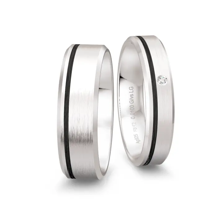 Silber 925er und Carbon Trauringe mit Labor-Diamanten in zwei Breiten