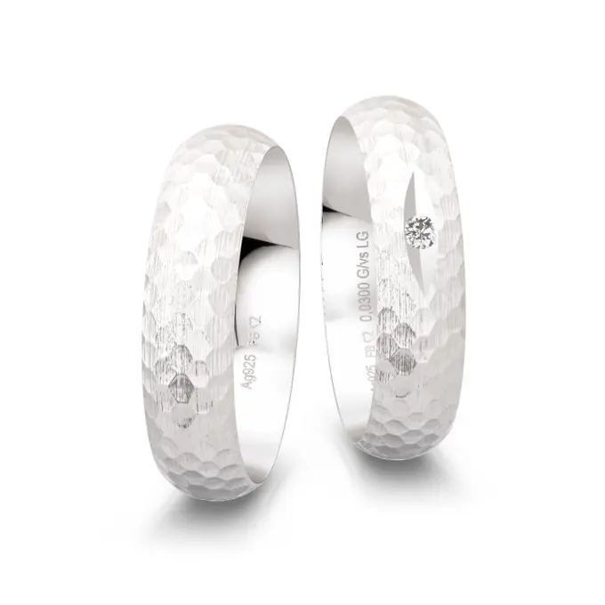 Außen gerundete 925er Silber Trauringe mit Labor-Diamanten in augenförmiger Vertiefung