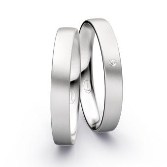Schmale Silber 925 Eheringe mit längsmatter Oberfläche und Diamant