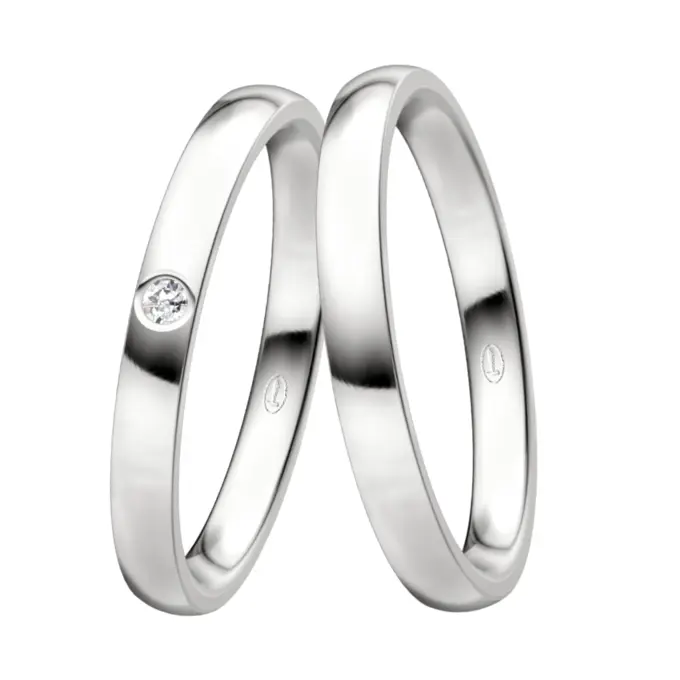 Eheringe aus poliertem Silber 925 mit Diamanten in 2,5 mm Breite