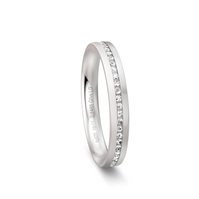 Ehering aus Silber in Mattierung und Polierung mit Diamantenband