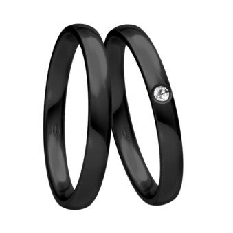 Trauringe aus schwarzem Stahl mit weißen Diamanten schmal