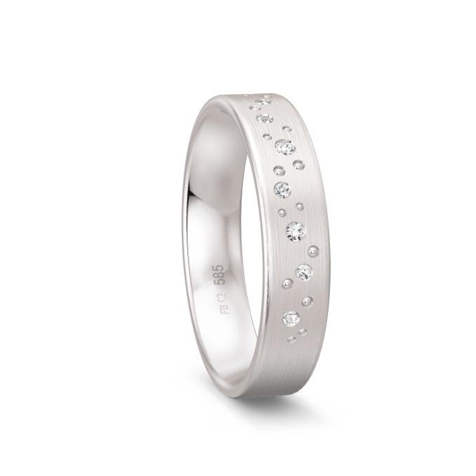 Mattierter Ehering aus Weissgold mit 7 Diamanten und Muster aus Kreisen
