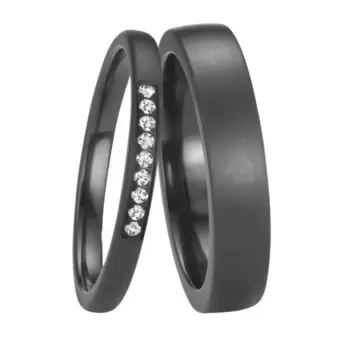 Schwarze Zirkonium Trauringe in zwei Breiten mit 9 weißen Diamanten
