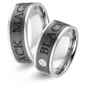 Aufnahme von Eheringen mit schwarzer Carboneinlage mit Aufschrift mit Diamant 