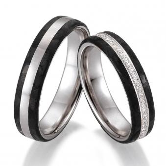 Aufnahme von Eheringen aus poliertem Palladium 500 mit Carbon und 55 Diamanten