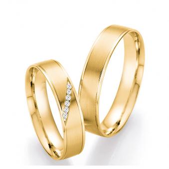 Besondere Eheringe aus Gelbgold mit Diamanten und Längsmattierung 4560076