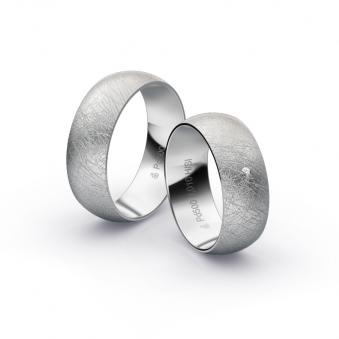 Aufnahme von Eheringen aus Palladium 500 mit Diamanten und Eismattierung