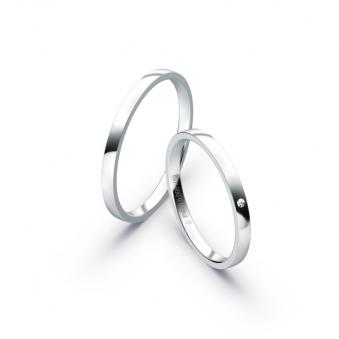 Aufnahme von schmalen Eheringen aus Platin in 2 mm Breite mit Diamant und Polierung 