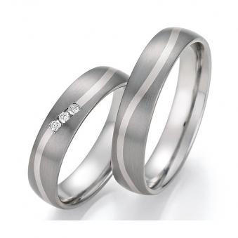 Elegante bicolore Titan & Weißgold Trauringe mit 3 Diamanten 4560110