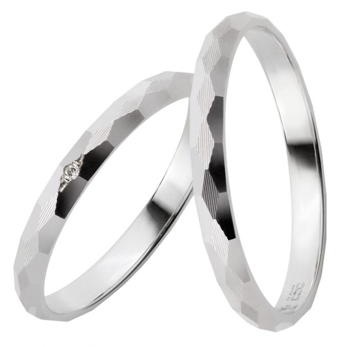 Besondere Weissgold Eheringe mit Muster aus Rauten und Diamanten 8926941