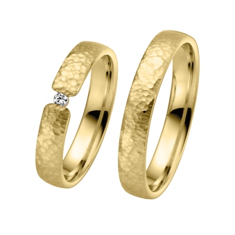 Gelbgold Eheringe Hammerschlag und Diamanten schmal strukturiert