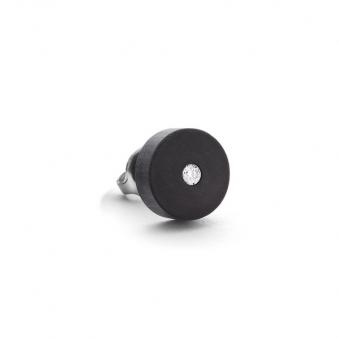 Aufnahme von schwarzem Ohrstecker aus Carbon mit weißen Diamanten 