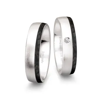 925er Silber Trauringe mit Carbonstreifen und Labor-Diamant