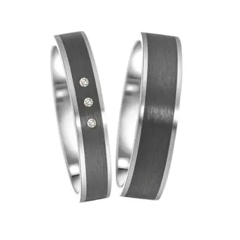 Carbon und Stahl Trauringe mit 3 Diamanten in zwei Breiten