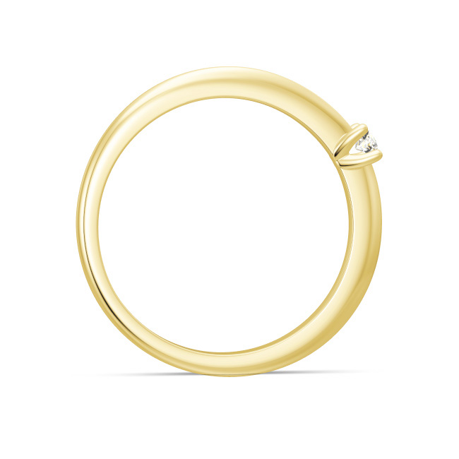 Aufnahme von einem Verlobungsring aus Gelbgold mit Diamant in 4 Krappen 