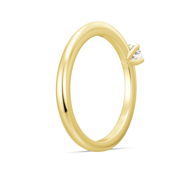 Aufnahme von einem Antragsring aus Gelbgold mit Diamanten 